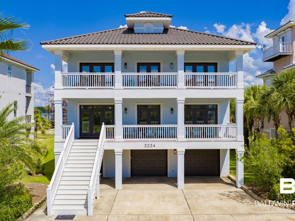 3234 Dolphin Dr, Gulf Shores, AL 36542