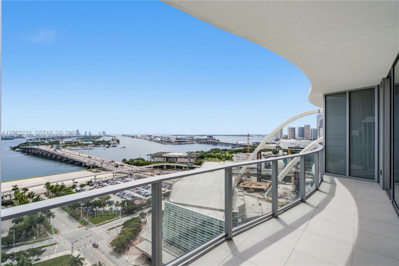 1400 Biscayne Blvd , Unit 2104, Miami, FL 33132 Photo