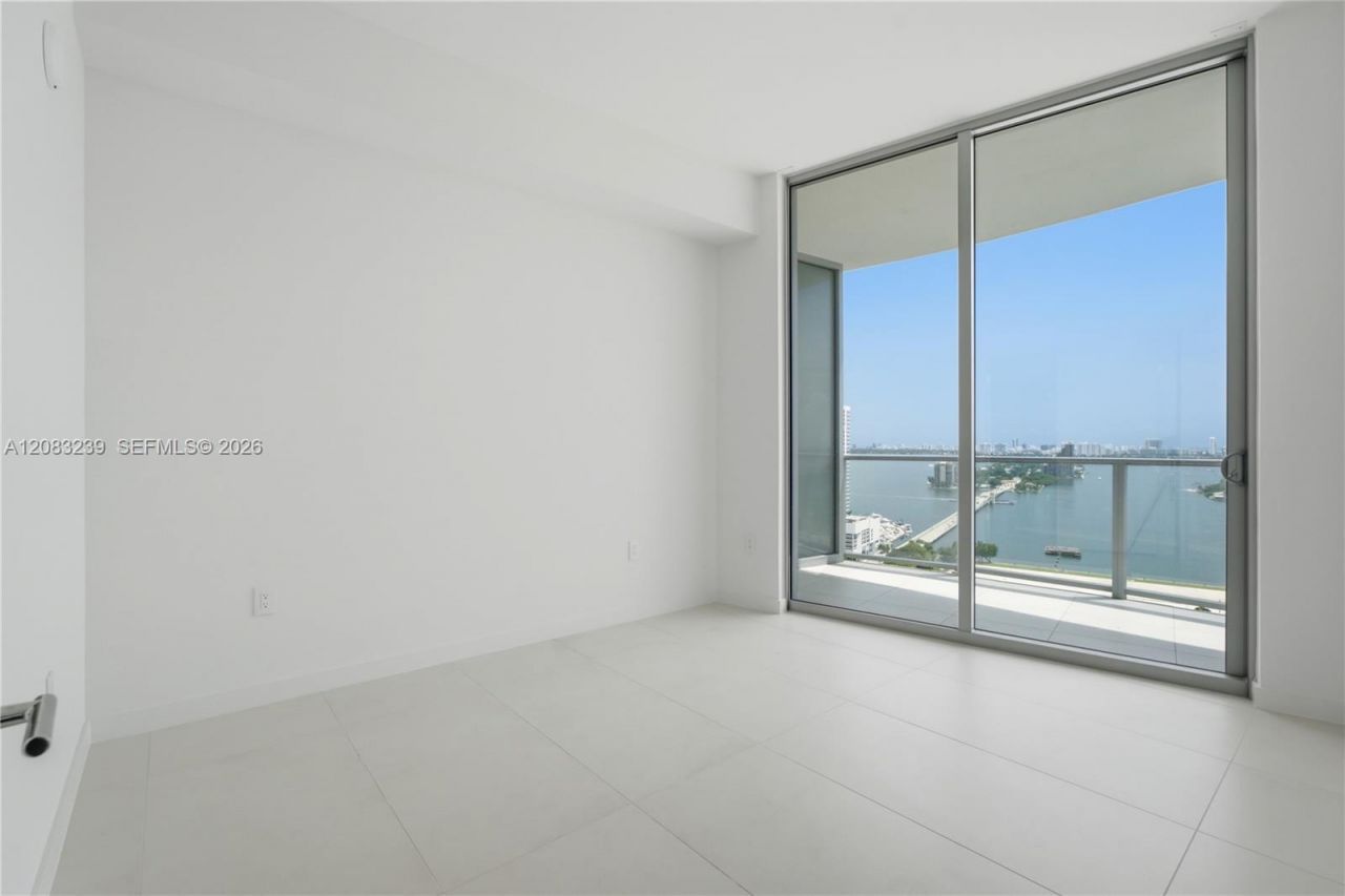 1400 Biscayne Blvd , Unit 2104, Miami, FL 33132 Photo
