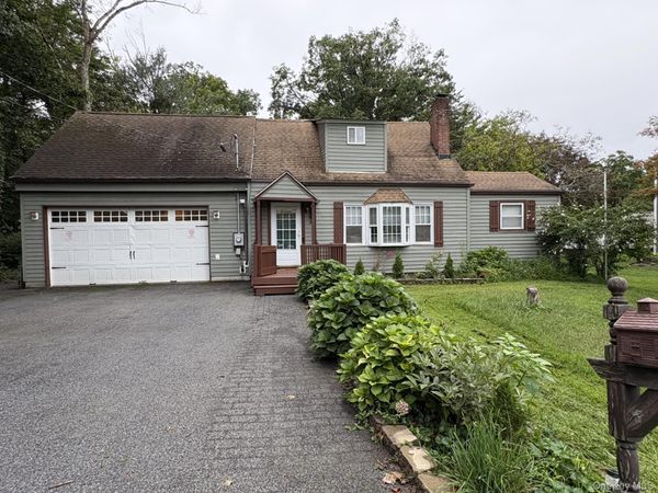 13 Cedar Lane , Poughkeepsie, NY 12601