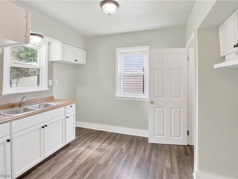 3357 E 149th Street, Cleveland, OH 44120 Photo 12