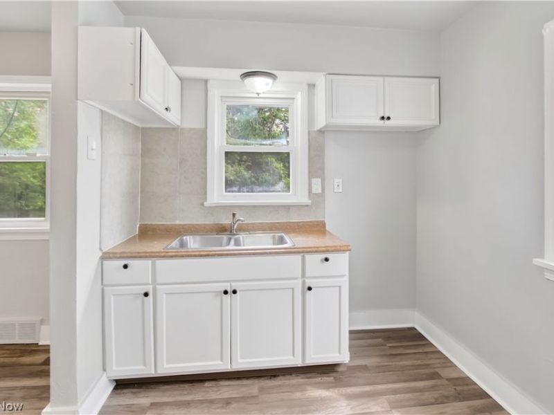 3357 E 149th Street, Cleveland, OH 44120 Photo 13