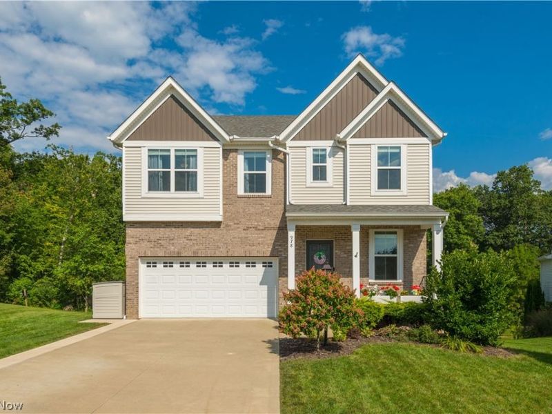 978 Hawkin Lane, Aurora, OH 44202 Photo 1