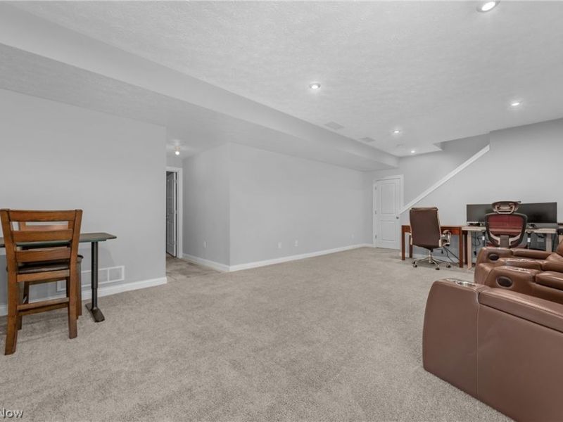 978 Hawkin Lane, Aurora, OH 44202 Photo 35