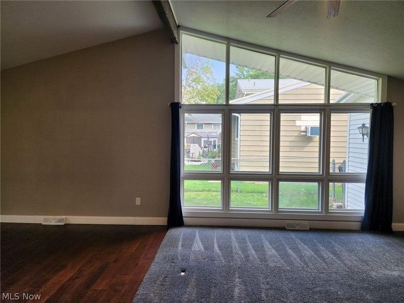 376 Wallace Drive, Berea, OH 44017 Photo 8