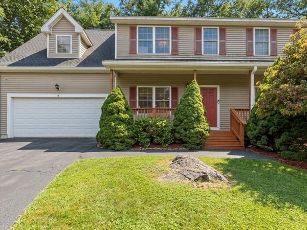 4 Oakes Circle, Unit 4, Millbury, MA 01527