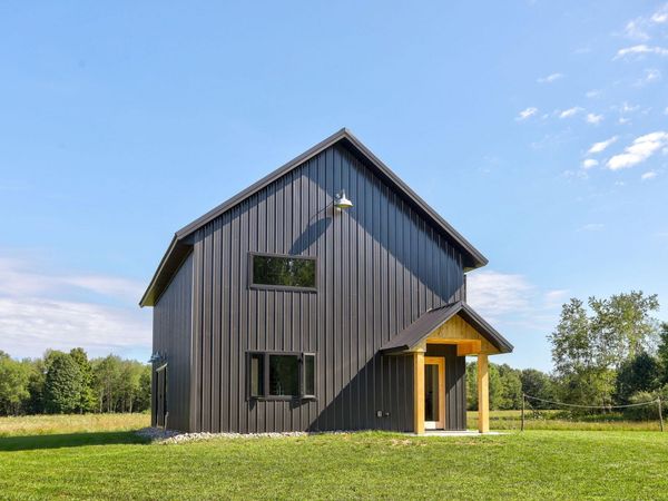 257 63rd Street, South Haven, MI 49090
