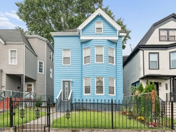 201 N Center St, Orange, NJ 07050