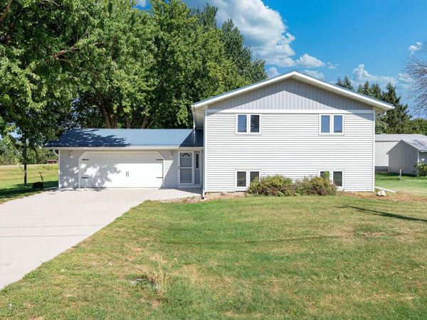 28 Leprechaun Lane , Mantorville, MN 55955