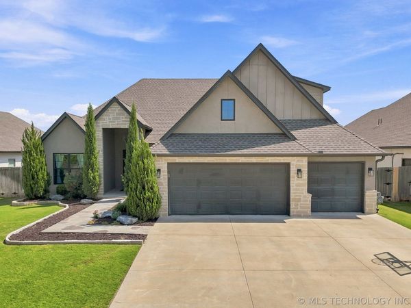 12647 S 73rd Place E, Bixby, OK 74008