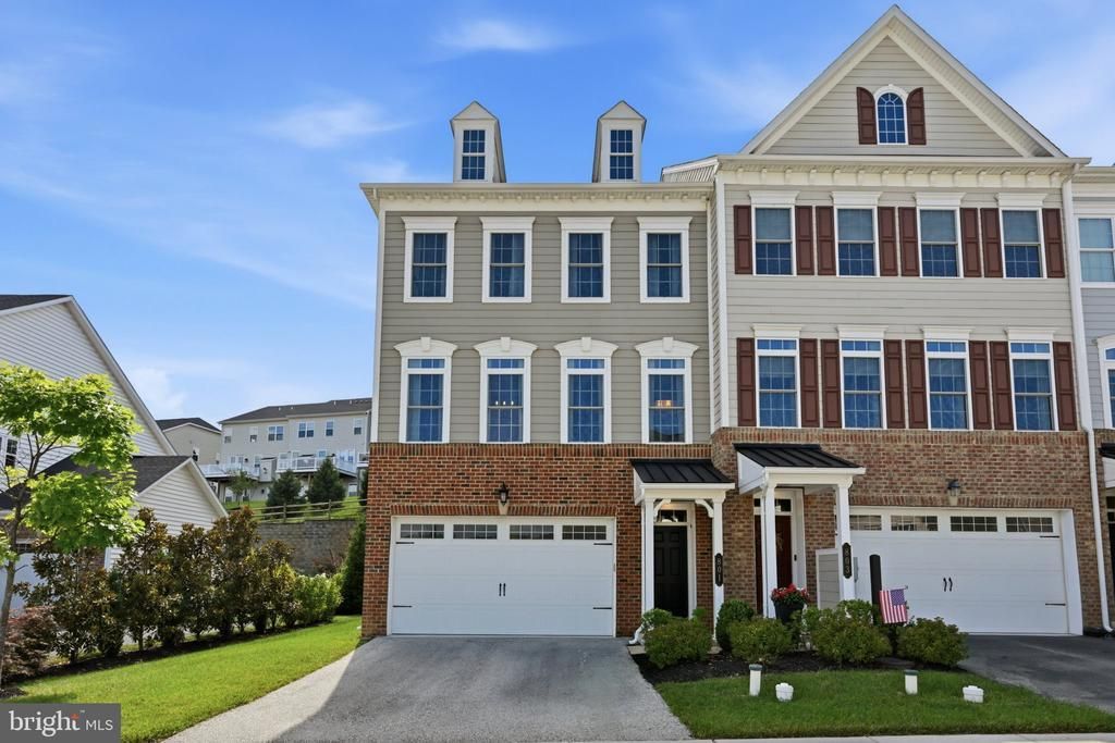 801 STONECLIFFE ROAD , MALVERN, PA 19355