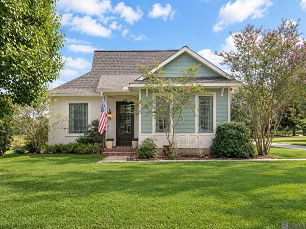 306 Pecan Ave, New Roads, LA 70760
