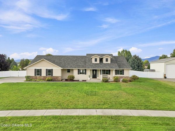 2835 N Howell RD, Post Falls, ID 83854