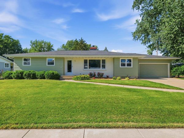 146 W Macarthur Street, Sun Prairie, WI 53590