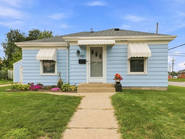 2062 Shoop STREET, Racine, WI 53404