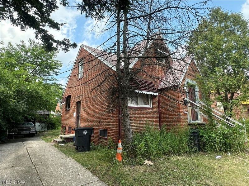 16909 Harvard Avenue, Cleveland, OH 44128 Photo 5