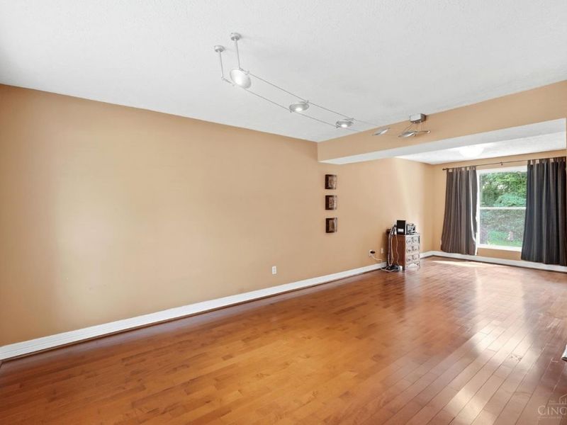 8838 Steeplechase Way, West Chester, OH 45069 Photo 13