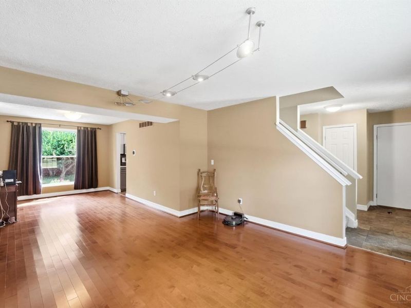 8838 Steeplechase Way, West Chester, OH 45069 Photo 14