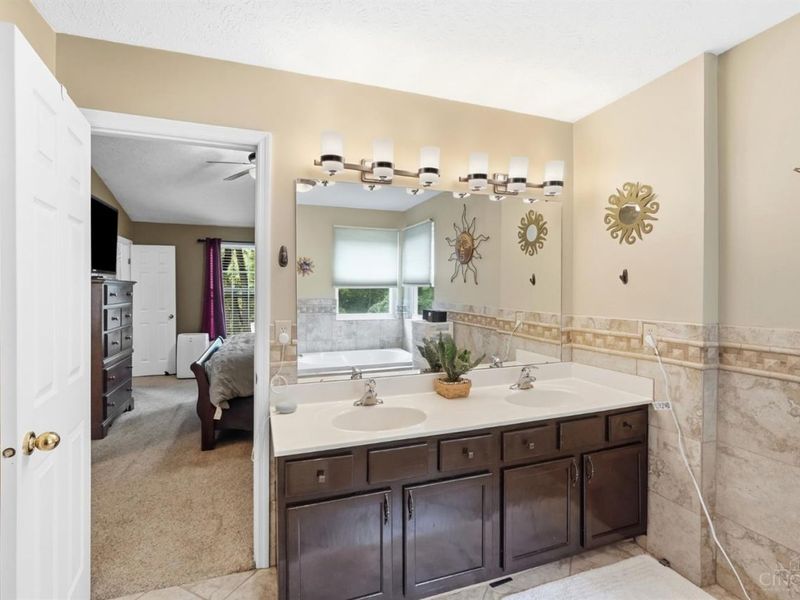 8838 Steeplechase Way, West Chester, OH 45069 Photo 20