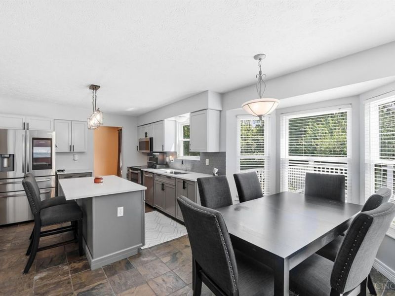 8838 Steeplechase Way, West Chester, OH 45069 Photo 7