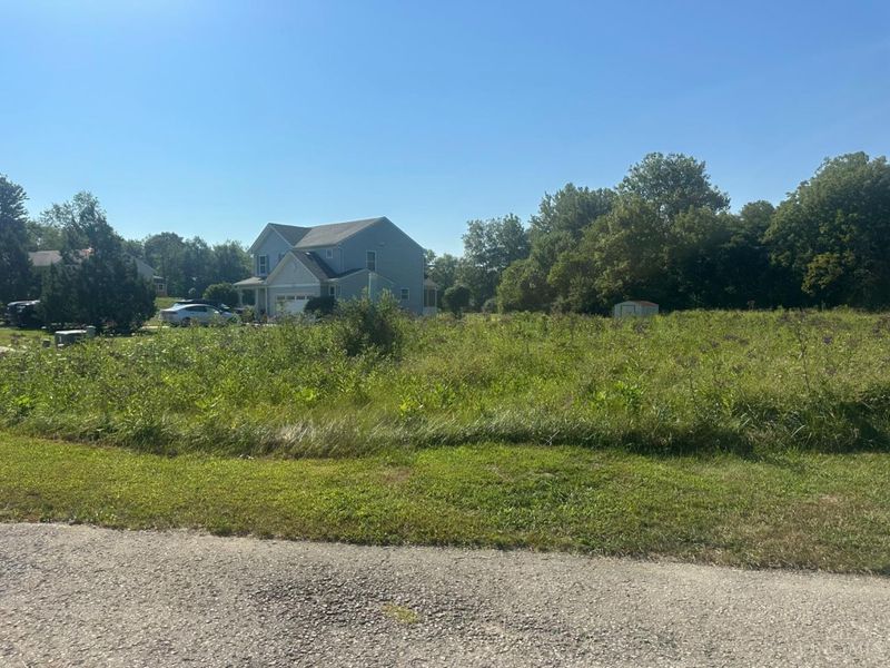 649 Lily Way, Bethel, OH 45106 Photo 4