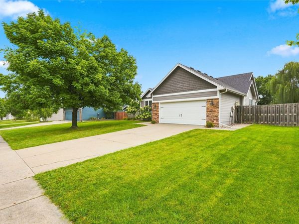 309 NW Winterberry Street, Ankeny, IA 50023