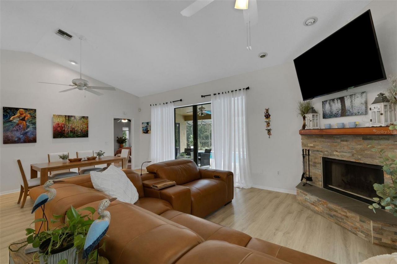 6104 Nicole Drive , Sarasota, FL 34243 Photo