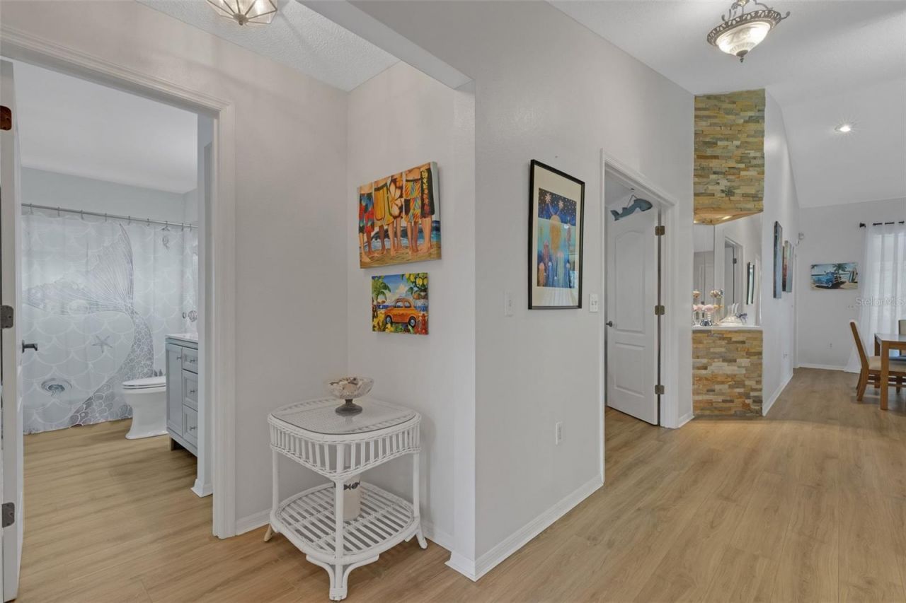 6104 Nicole Drive , Sarasota, FL 34243 Photo