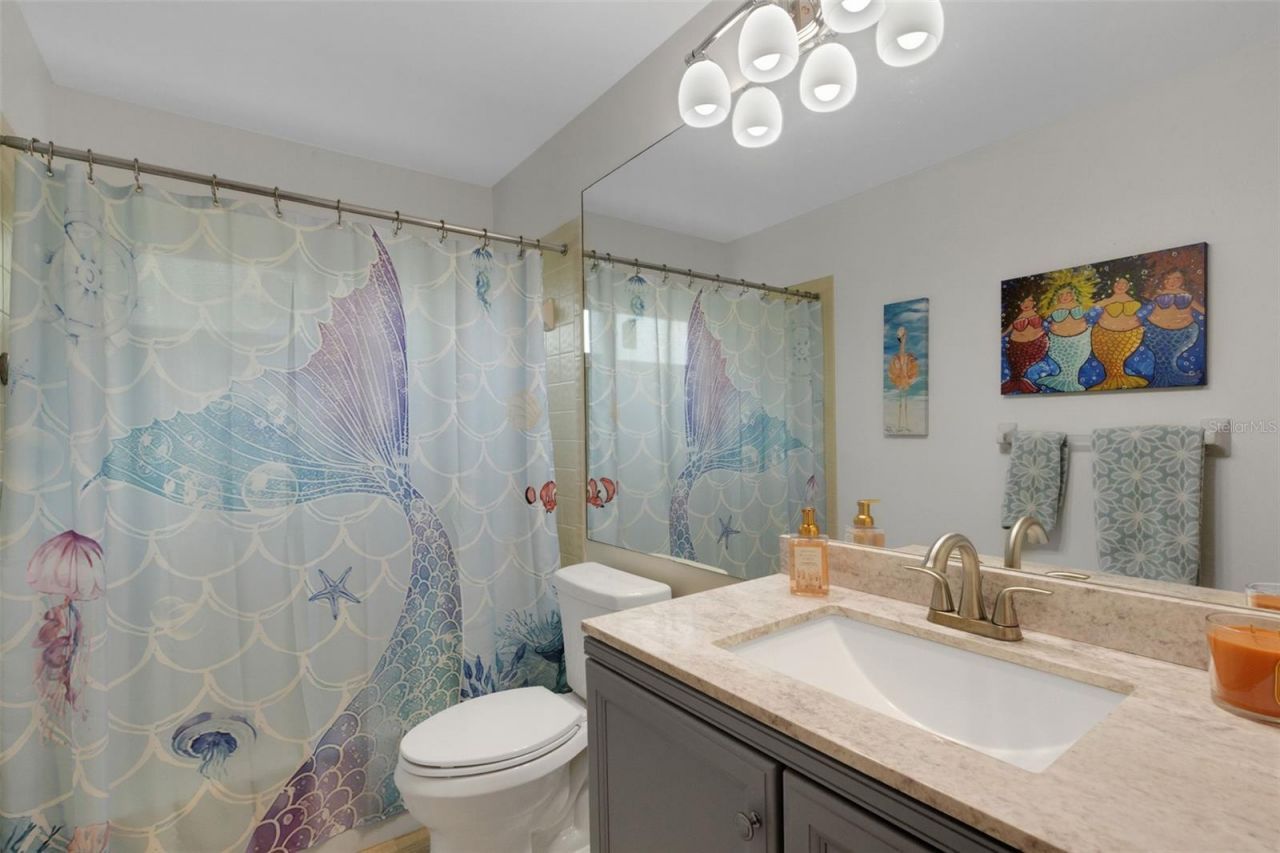 6104 Nicole Drive , Sarasota, FL 34243 Photo