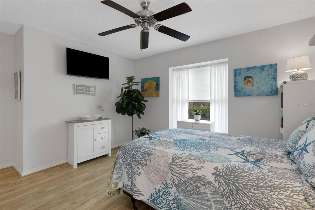 6104 Nicole Drive , Sarasota, FL 34243 Photo