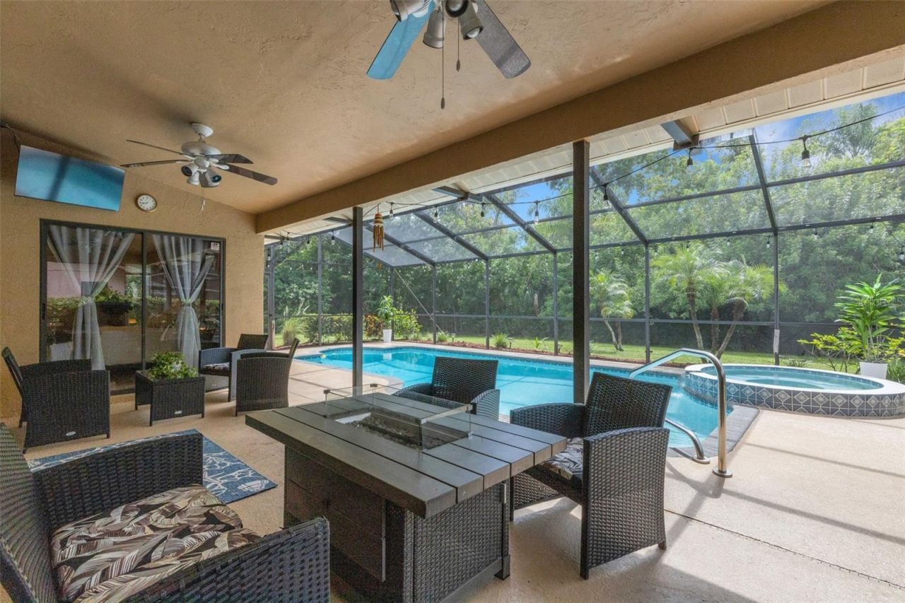 6104 Nicole Drive , Sarasota, FL 34243 Photo