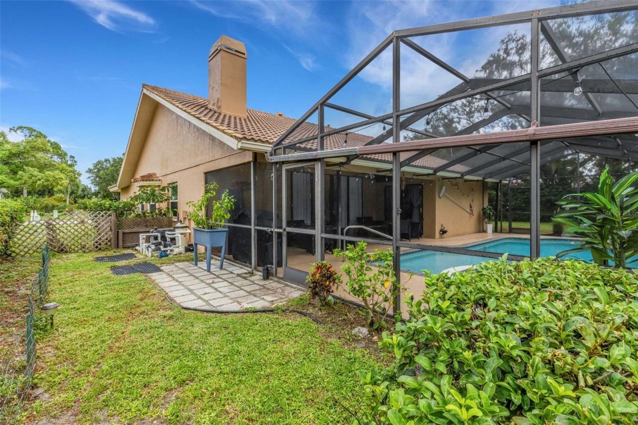 6104 Nicole Drive , Sarasota, FL 34243 Photo