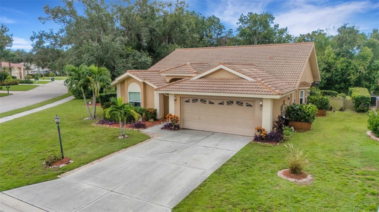 6104 Nicole Drive , Sarasota, FL 34243 Photo