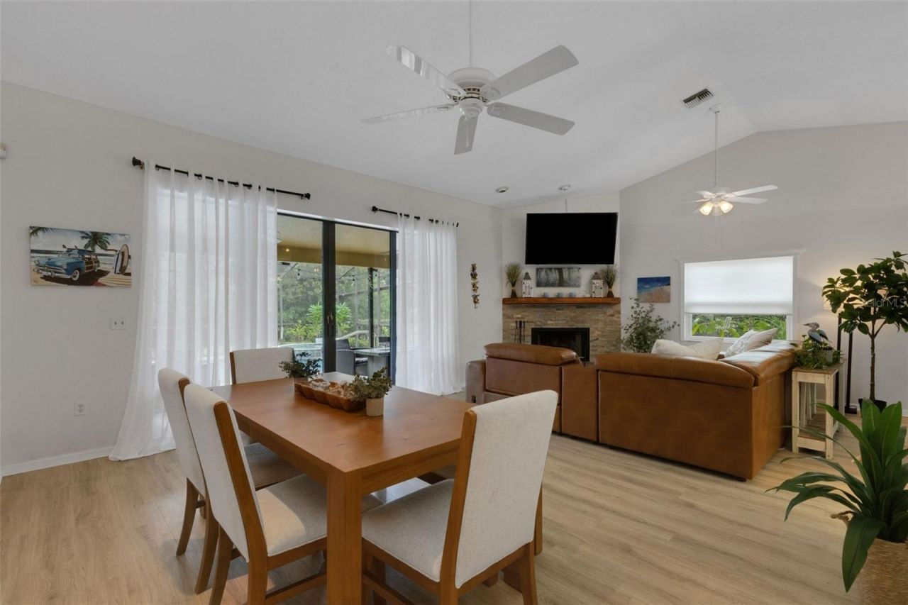 6104 Nicole Drive , Sarasota, FL 34243 Photo