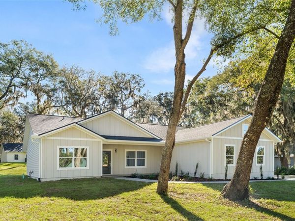 377 SE 4TH AVENUE, MELROSE, FL 32666