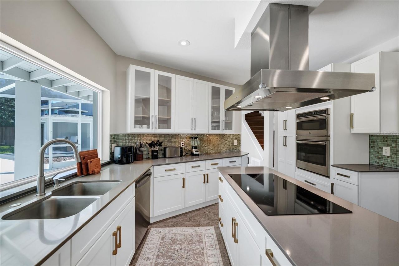 8922 Bay Cove Court, Orlando, FL 32819 Photo