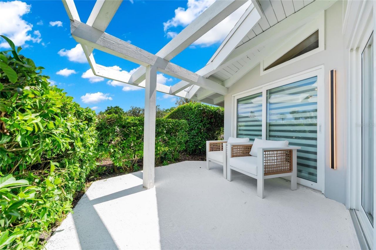 8922 Bay Cove Court, Orlando, FL 32819 Photo