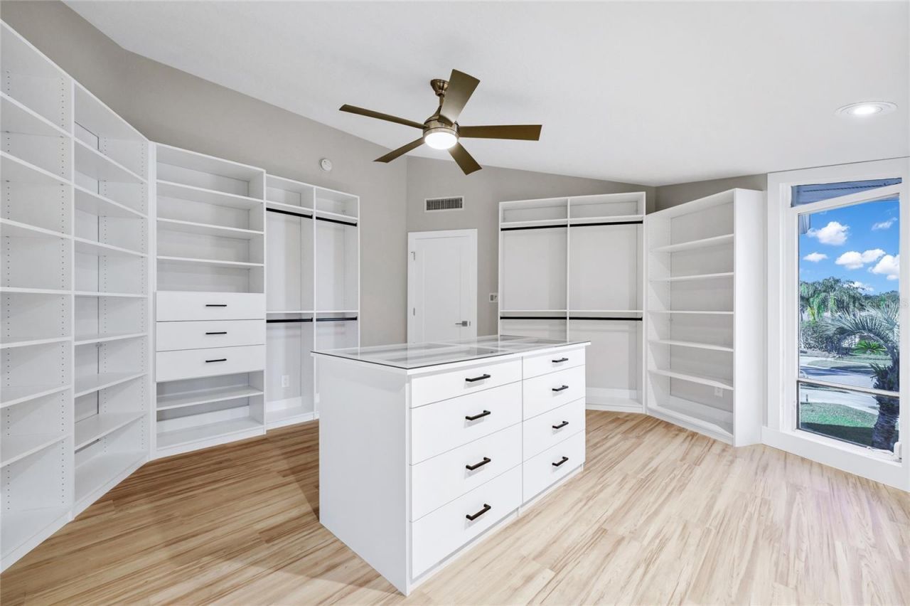 8922 Bay Cove Court, Orlando, FL 32819 Photo