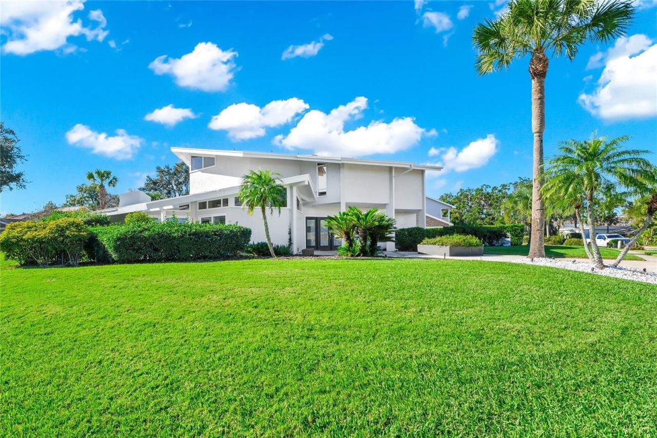 8922 Bay Cove Court, Orlando, FL 32819 Photo