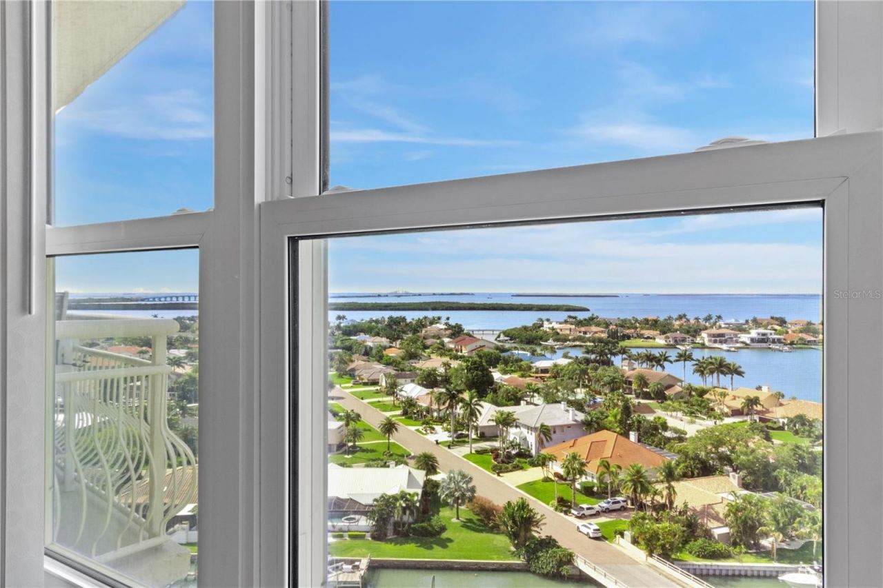4900 Brittany Drive S, Unit 1512, Saint Petersburg, FL 33715 Photo