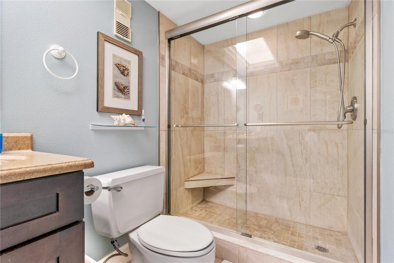 4900 Brittany Drive S, Unit 1512, Saint Petersburg, FL 33715 Photo