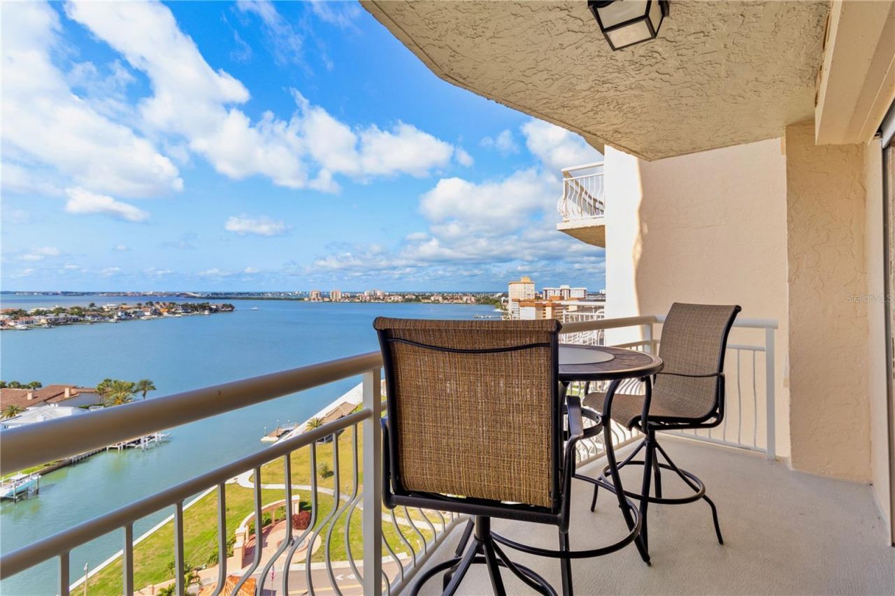 4900 Brittany Drive S, Unit 1512, Saint Petersburg, FL 33715 Photo