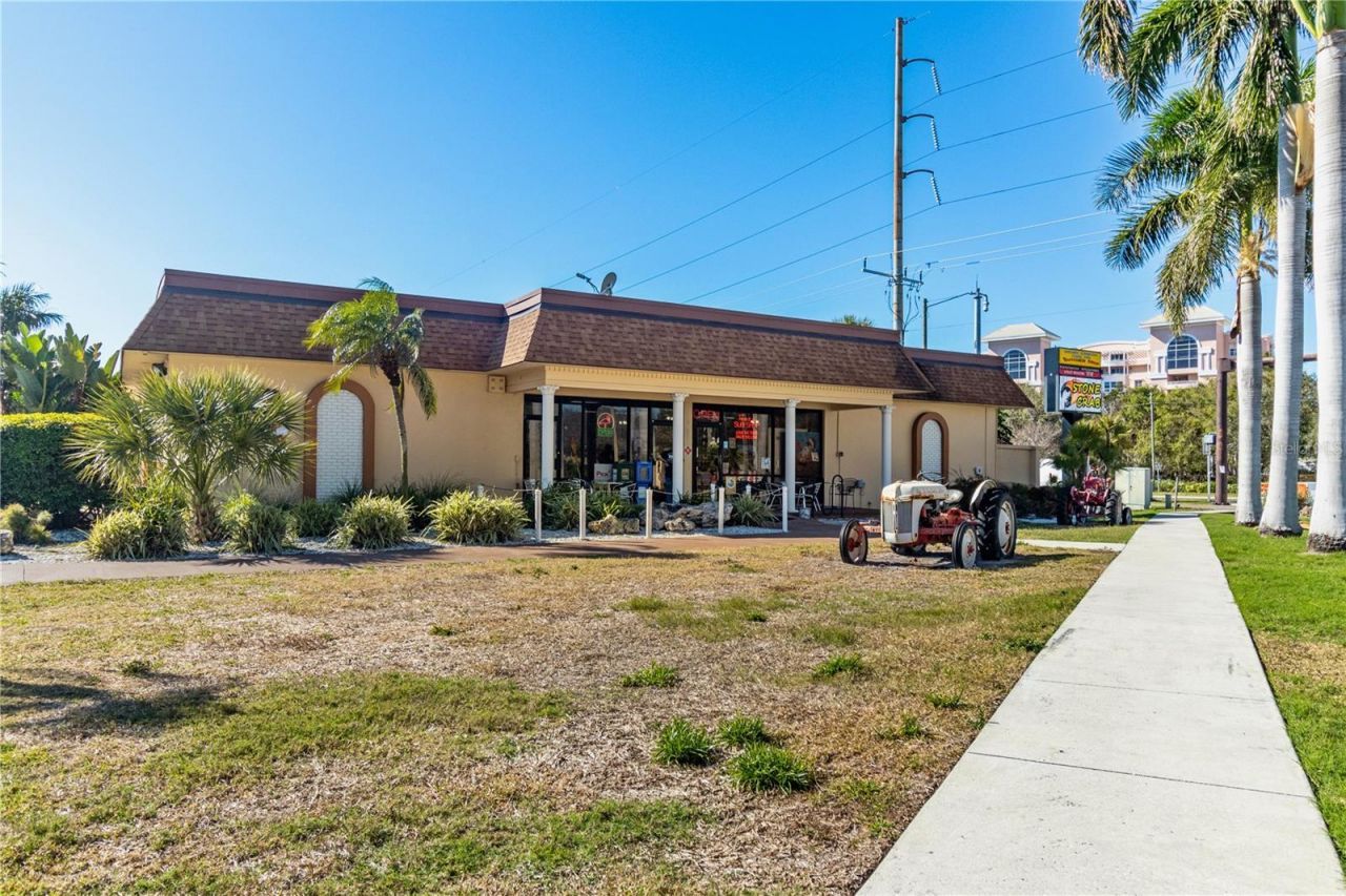 4900 Brittany Drive S, Unit 1512, Saint Petersburg, FL 33715 Photo