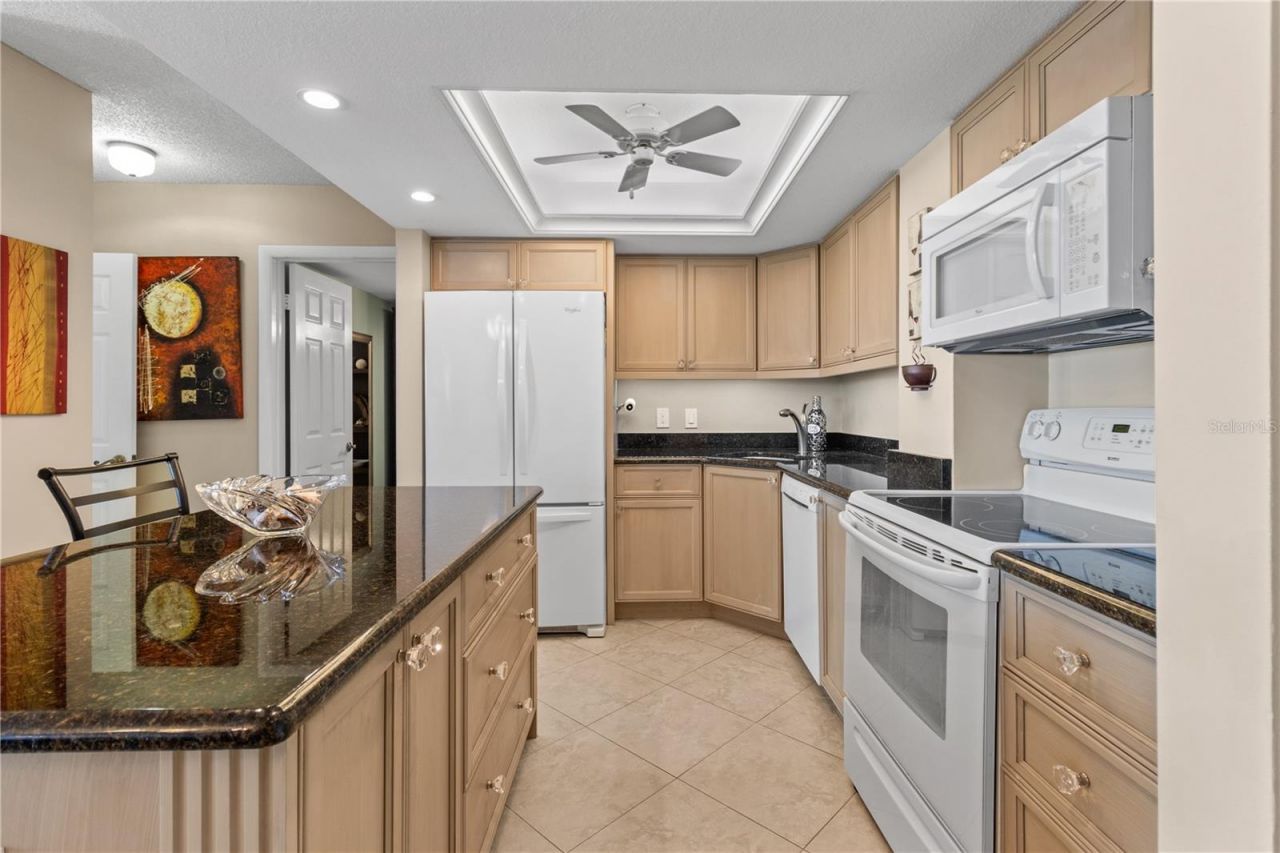 4900 Brittany Drive S, Unit 1512, Saint Petersburg, FL 33715 Photo