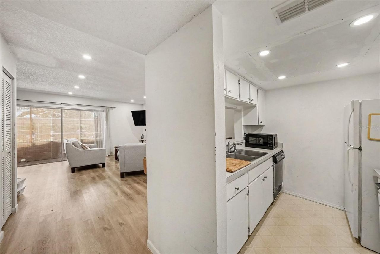 2585 Countryside Boulevard , Unit 4108, Clearwater, FL 33761 Photo