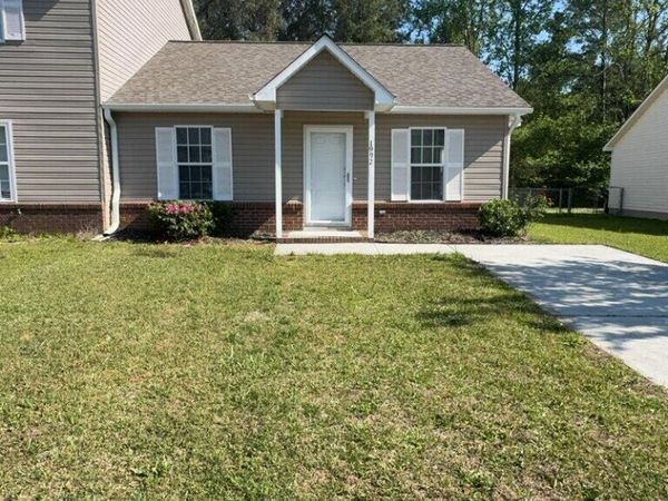 1992 W Brandymill Lane, Jacksonville, NC 28546