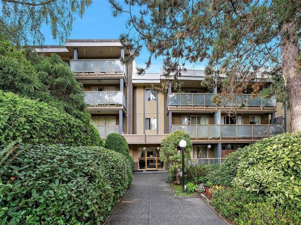 1025 Inverness Rd , Unit #124, Saanich, BC V8X 2S2