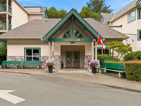 290 Island Hwy , Unit #304, View Royal, BC V9B 1G5