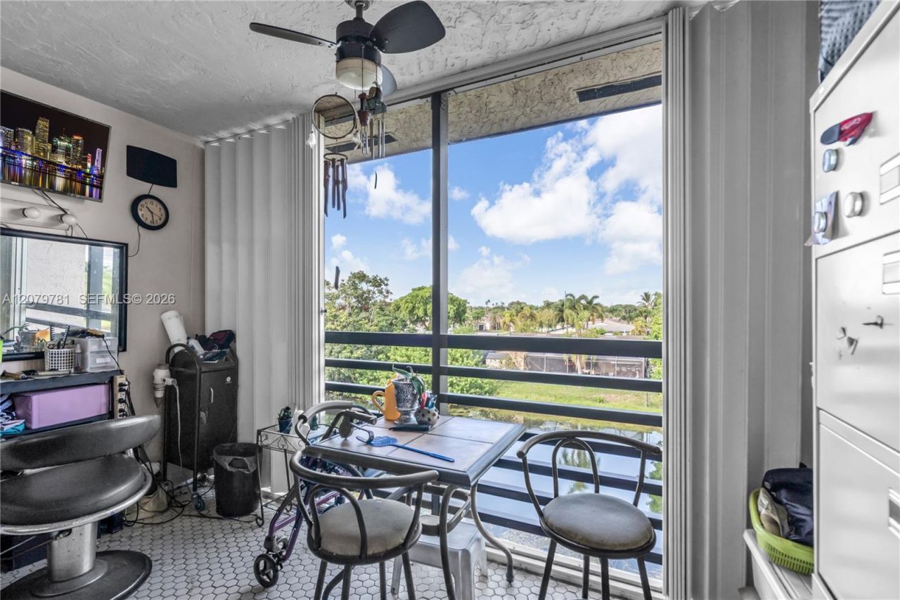10442 Sunrise Lakes Blvd, Unit 312, Sunrise, FL 33322 Photo