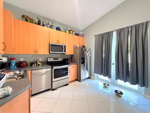 2240 NE 37th Rd , Homestead, FL 33033 Photo